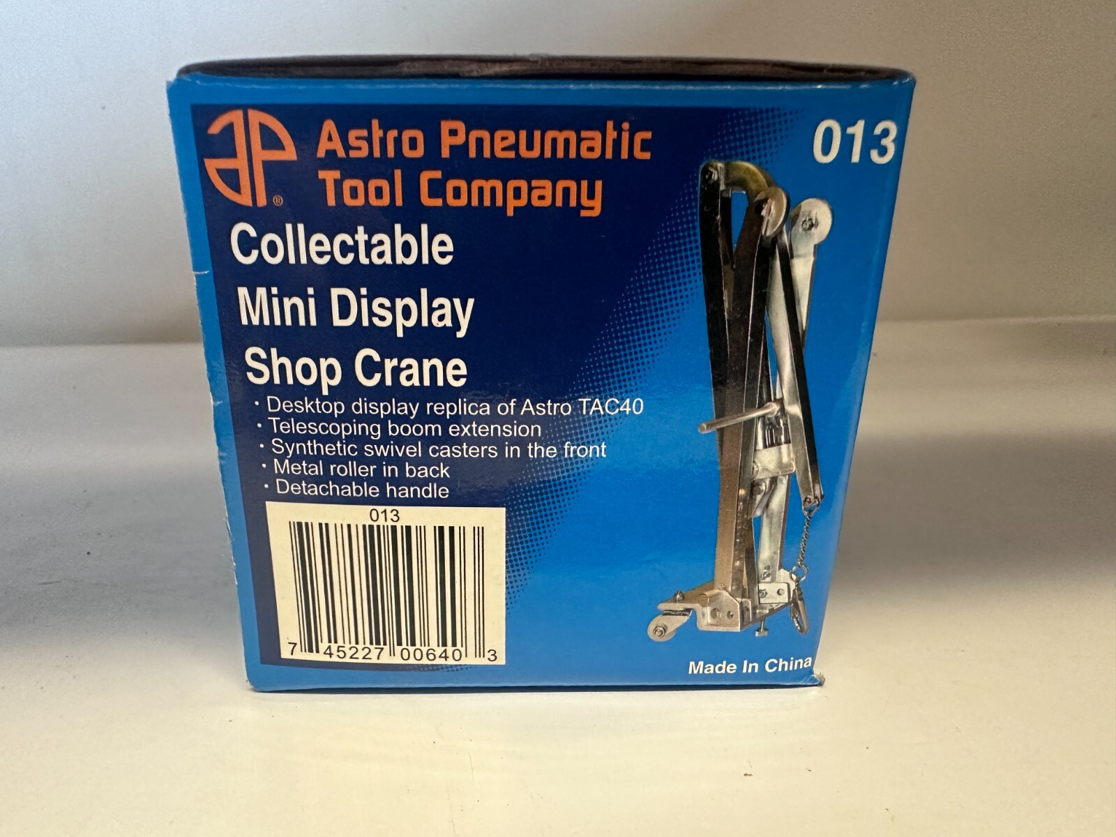 Astro-Pneumatic# 013 Mini Shop/Garage Engine Crane Lift Aluminum 1/6 NIB - Image 4
