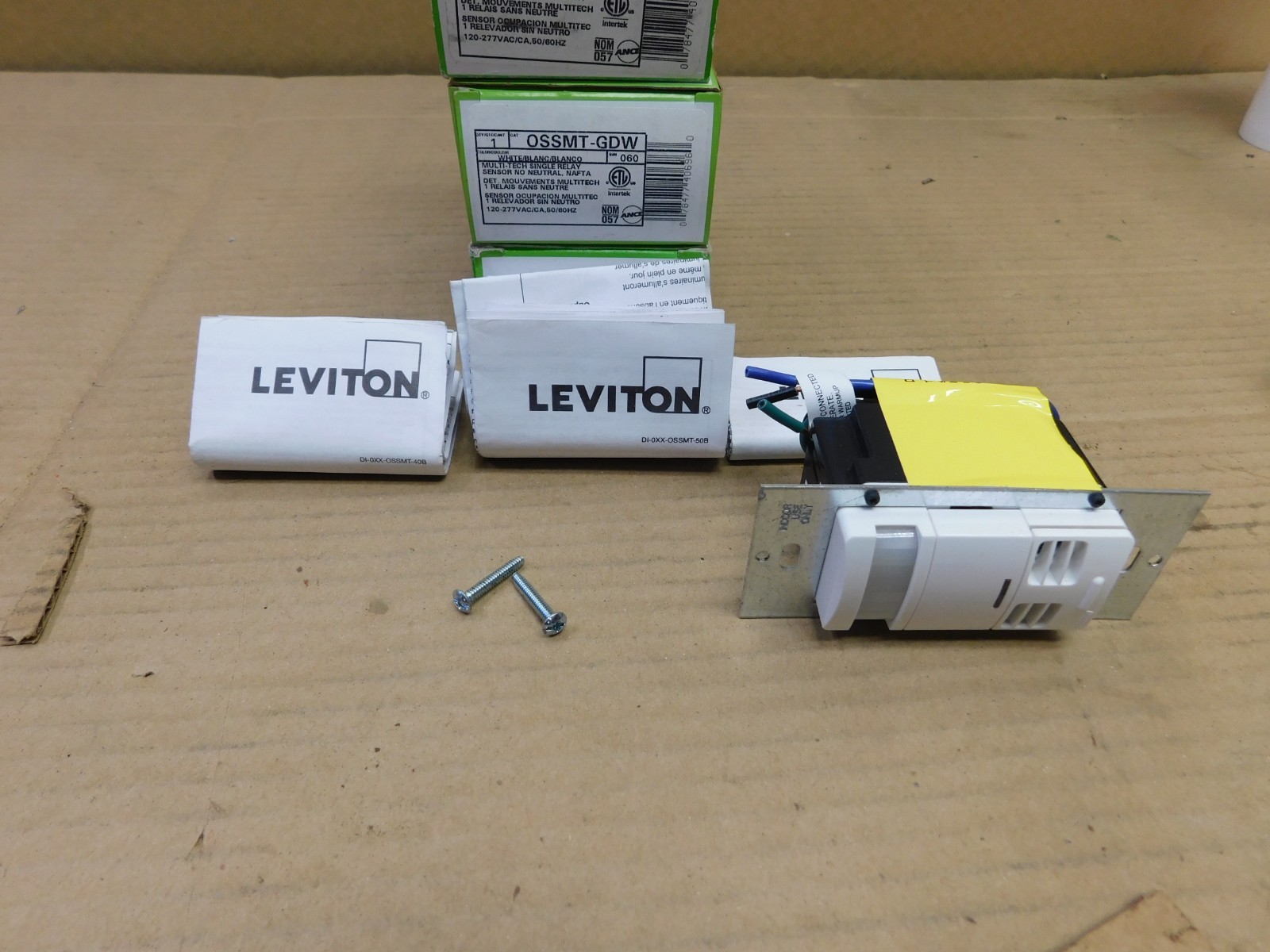 3 Leviton OSSMT-GDW MULTI-TECH SINGLE RELAY Occupancy Sensor Switch (White)