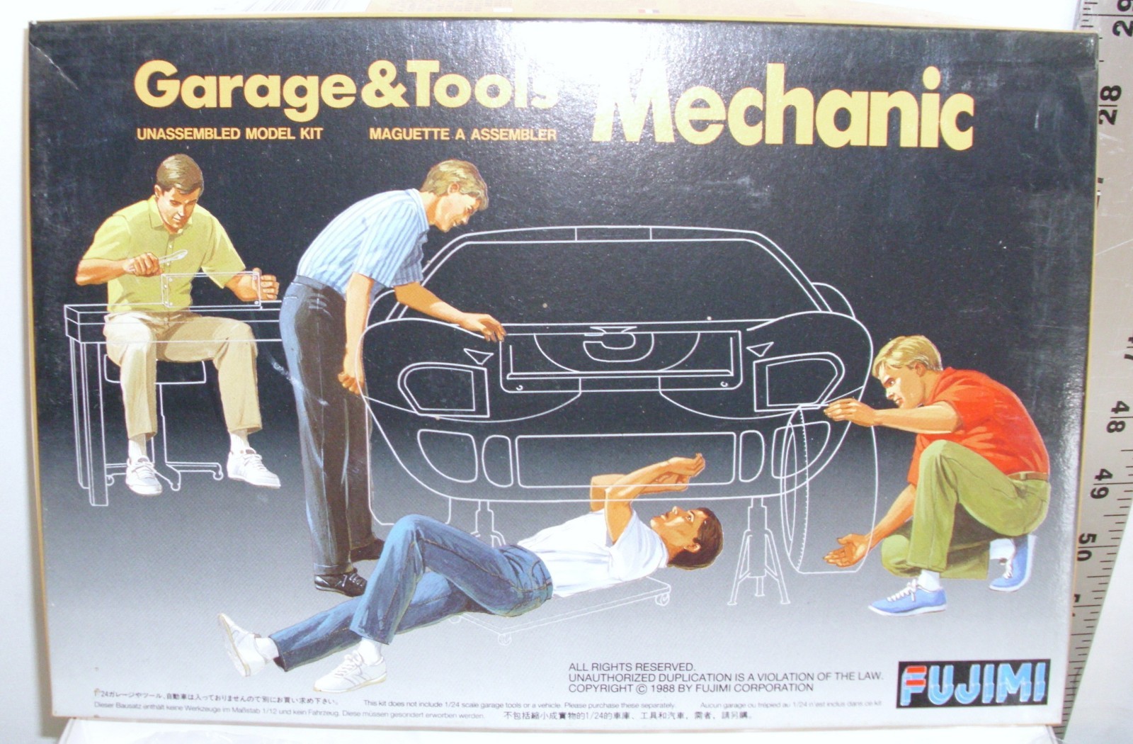 FUJIMI AUTOMOTIVE GARAGE & TOOLS MECHANIC MODEL KIT SET BOXED 1:24 11003
