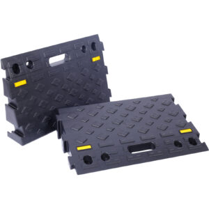 4" high 2-Piece Portable Automotive Curb Ramp, 6600 Lbs Load Capacity