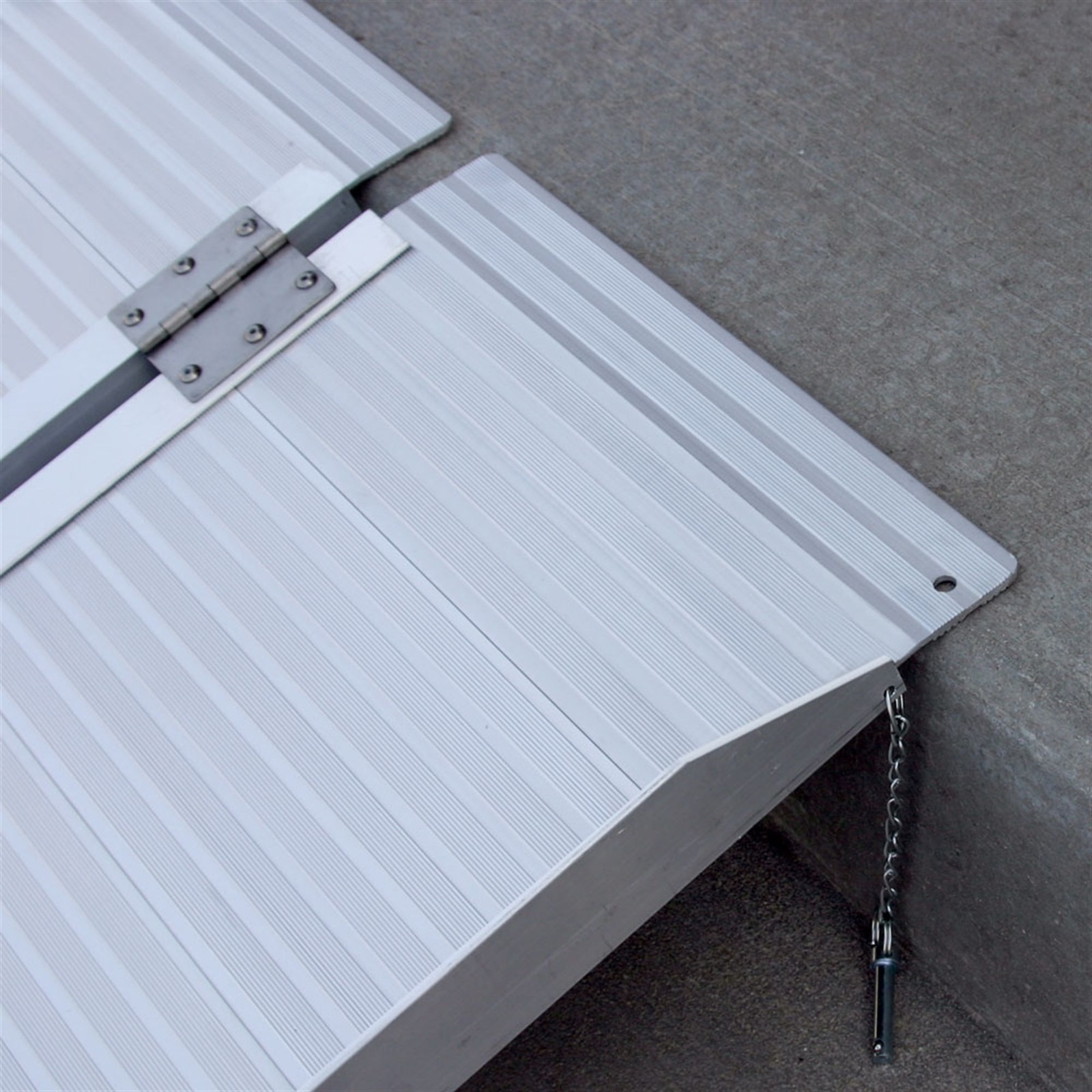 Silver Spring SCG-3 Folding Mobility and Utility Ramp-600lb. Capacity, 3'Long - Image 4