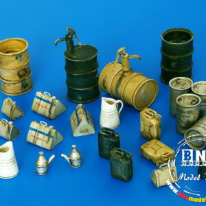 Plus Model 1/48 WWII Germany Fuel Stock Equipment #4022