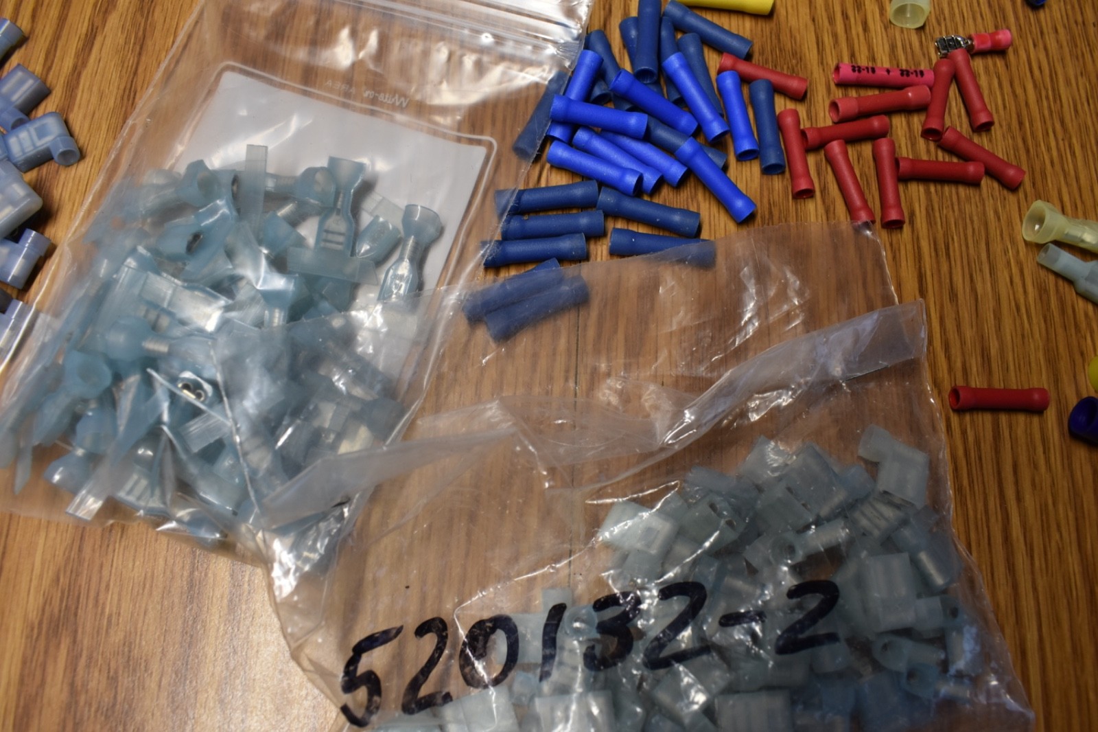 Assorted Automotive electrical connectors large lot Misc. - Image 5
