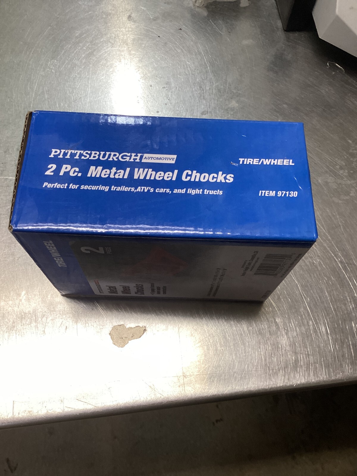 Pittsburgh Automotive 97130 Tire/Wheel 2 Pieces Foldable Metal Wheel Chocks - Image 3