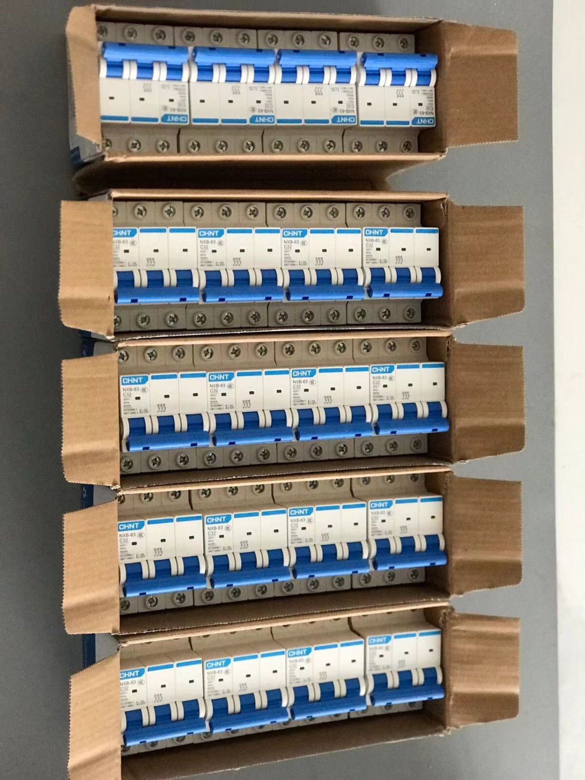 4Pc NXB-125 CHINT Circuit Breaker 3Pole AC400V Miniature Circuit Breaker 4 Value - Image 4
