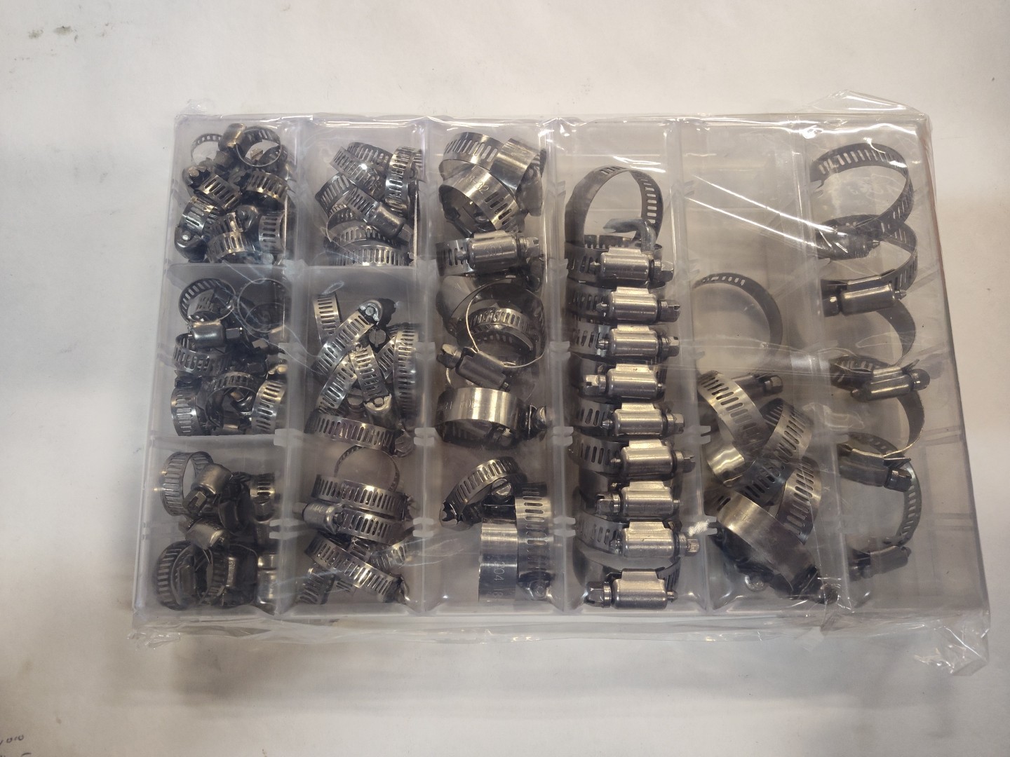 100Pcs Stainless Steel Adjustable Hose Clamps Kit for Plumbing & Automotive - Image 4