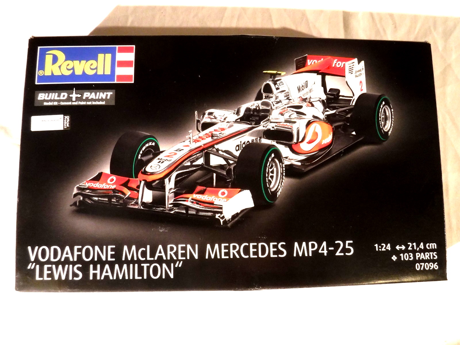 1/24 Revell Grand Prix F1 McLaren Mercedes MP4-25 Lewis Hamilton Level 4 #07096