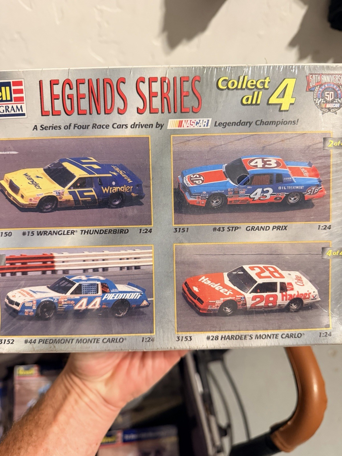 Revell Monogram #43 STP Richard Petty model kit - Level 3 - 1/24 scale - 1:24