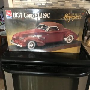 AMT ERTL Classic Masterpiece 1937 Cord 812 S/C AMT ERTL Level 3 8127-10BO Sealed