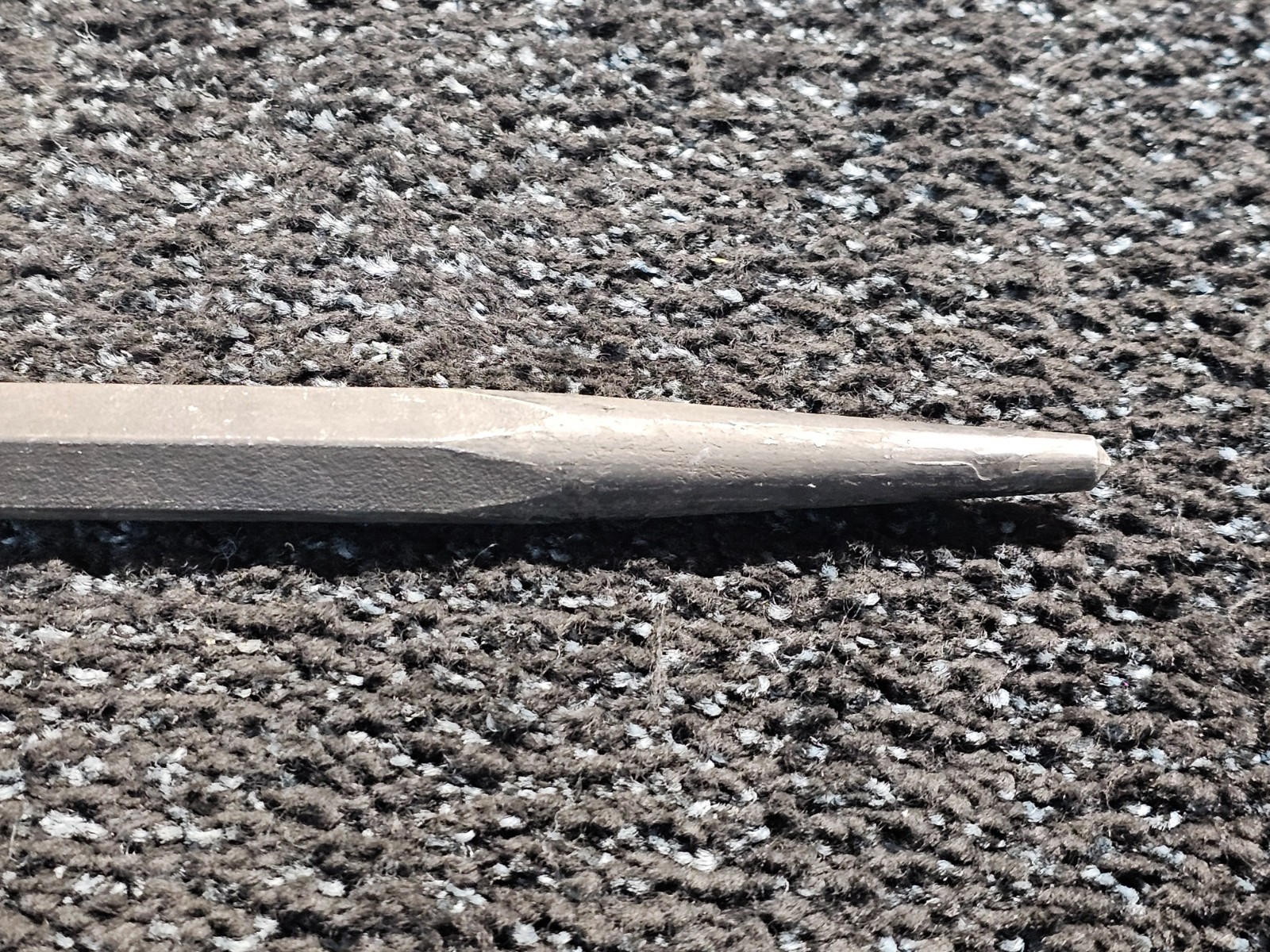 Proto J2125 30" 3/4 in Bar Wd, 7/8in End W, Alignment Pry Bar Straight Point End - Image 3