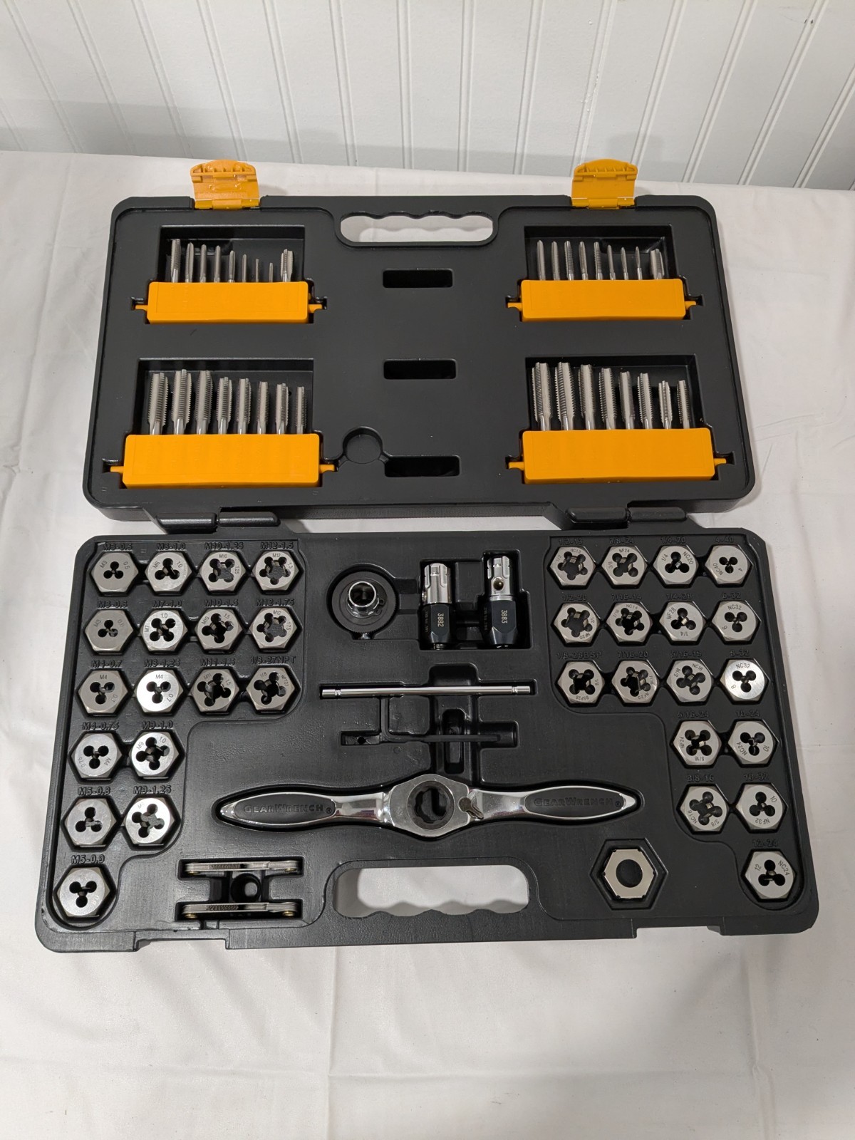 Gearwrench 77pc Ratcheting Tap & Die Set Sae/Metric 3887 - Image 3