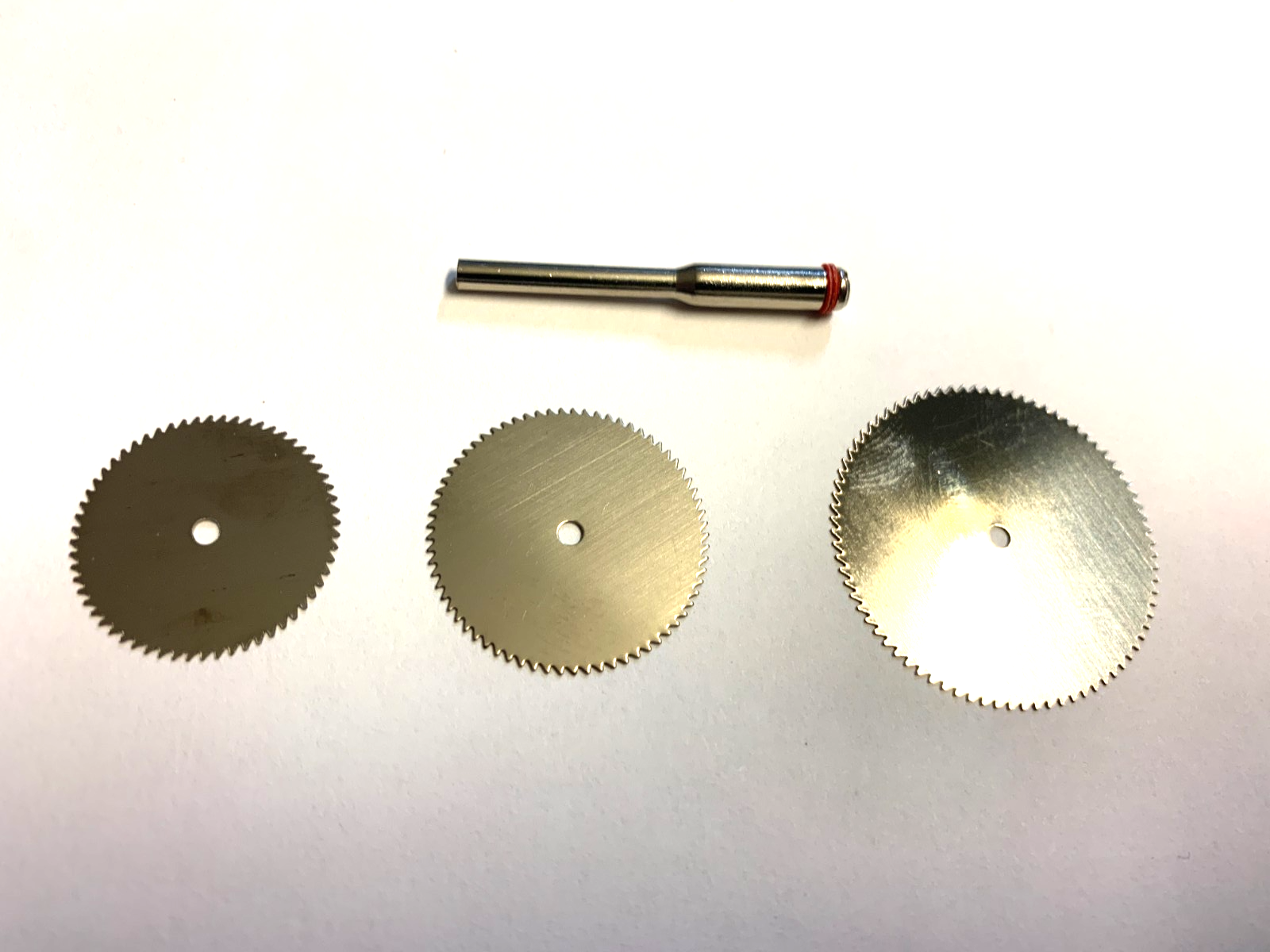 Hobby Circular Saw Blades w/ Arbor 3 sizes 7/8", 1" & 1-1/4" x .013 USA seller