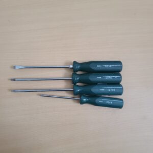SK Tools 4 Piece SureGrip Automotive Screwdriver Set - New!