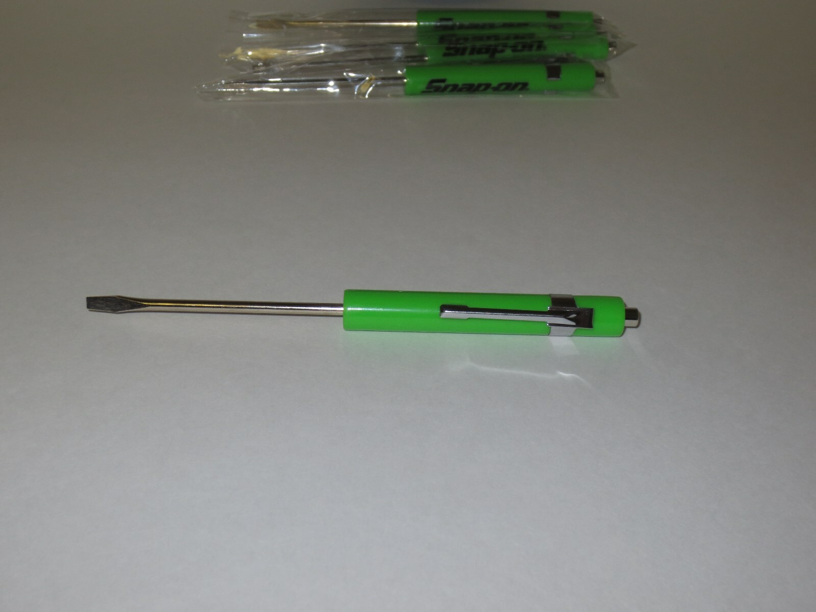 (6)SIX Snap on Pocket Screwdriver, Flat Tip Screwdrivers, MIXED Magnet End .NEW. - Image 4