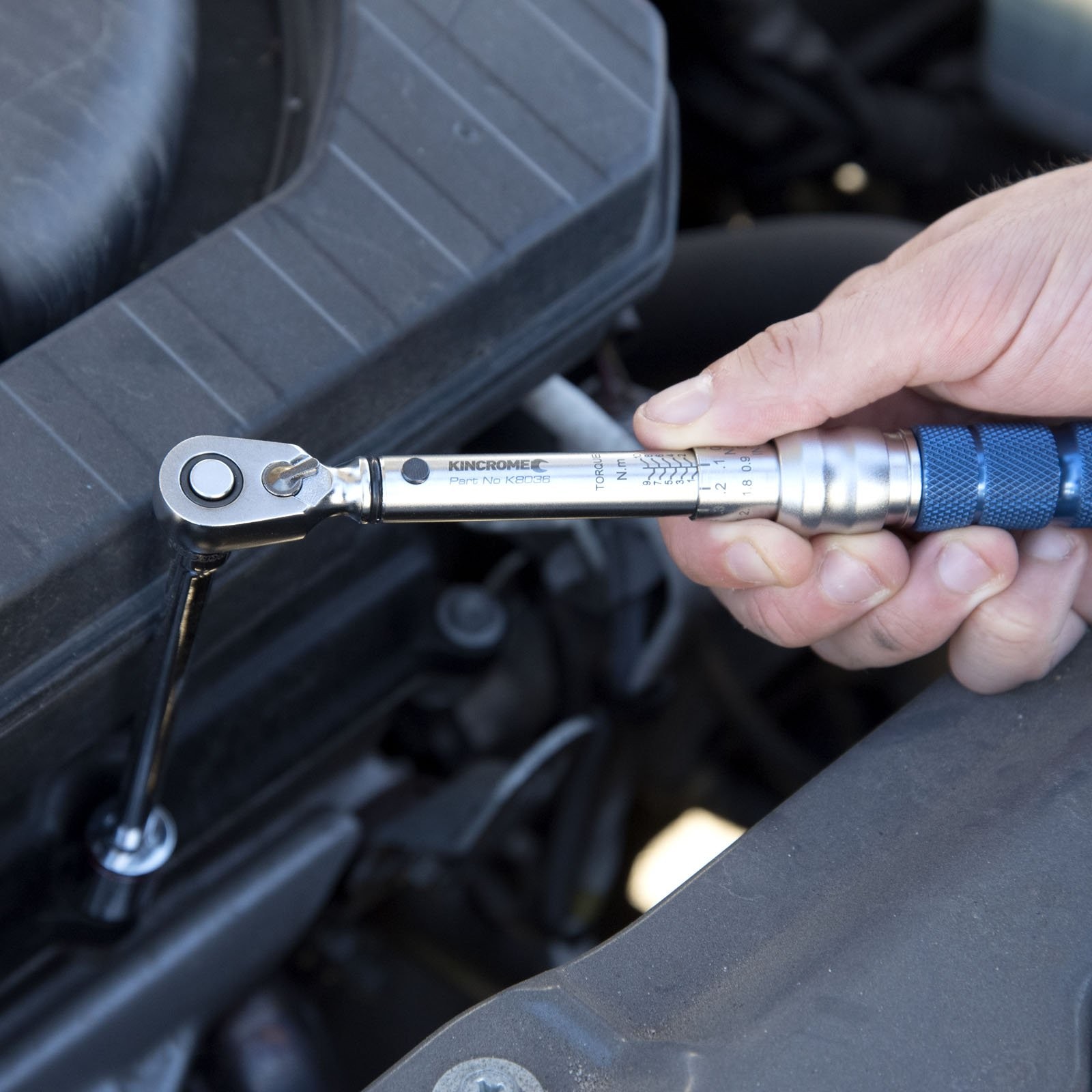 KINCROME 1/4" Drive Micrometer Click Type Torque Wrench 2-10Nm Automotive K8036 - Image 3