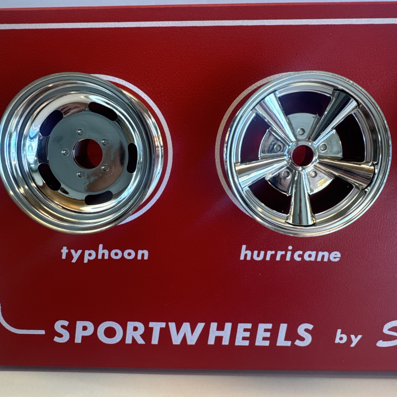 Vintage 1960 SPORTSWHEELS Display - Typhoon, Hurricane, Tornado, Cyclone Wheels - Image 2