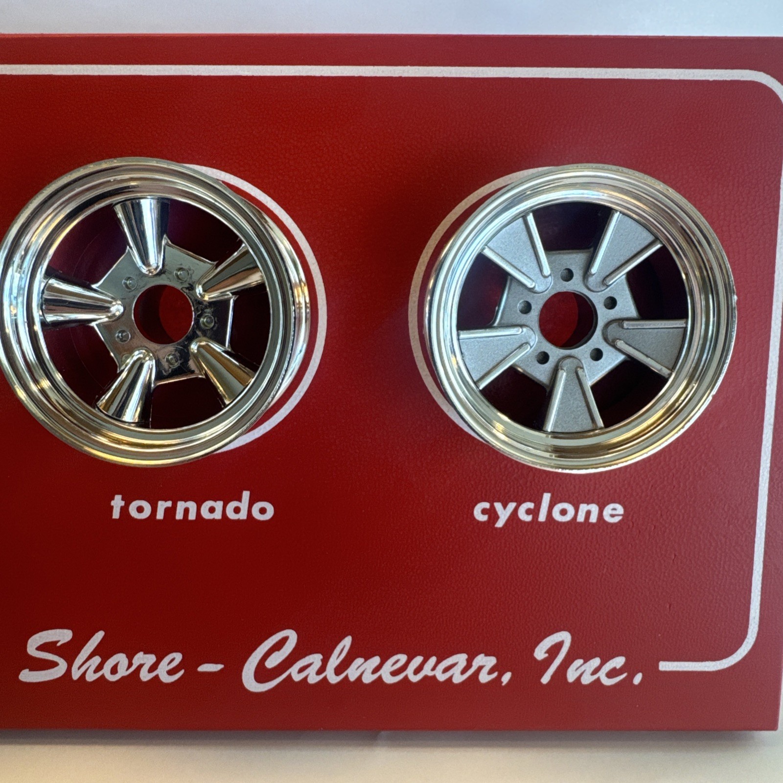 Vintage 1960 SPORTSWHEELS Display - Typhoon, Hurricane, Tornado, Cyclone Wheels - Image 3