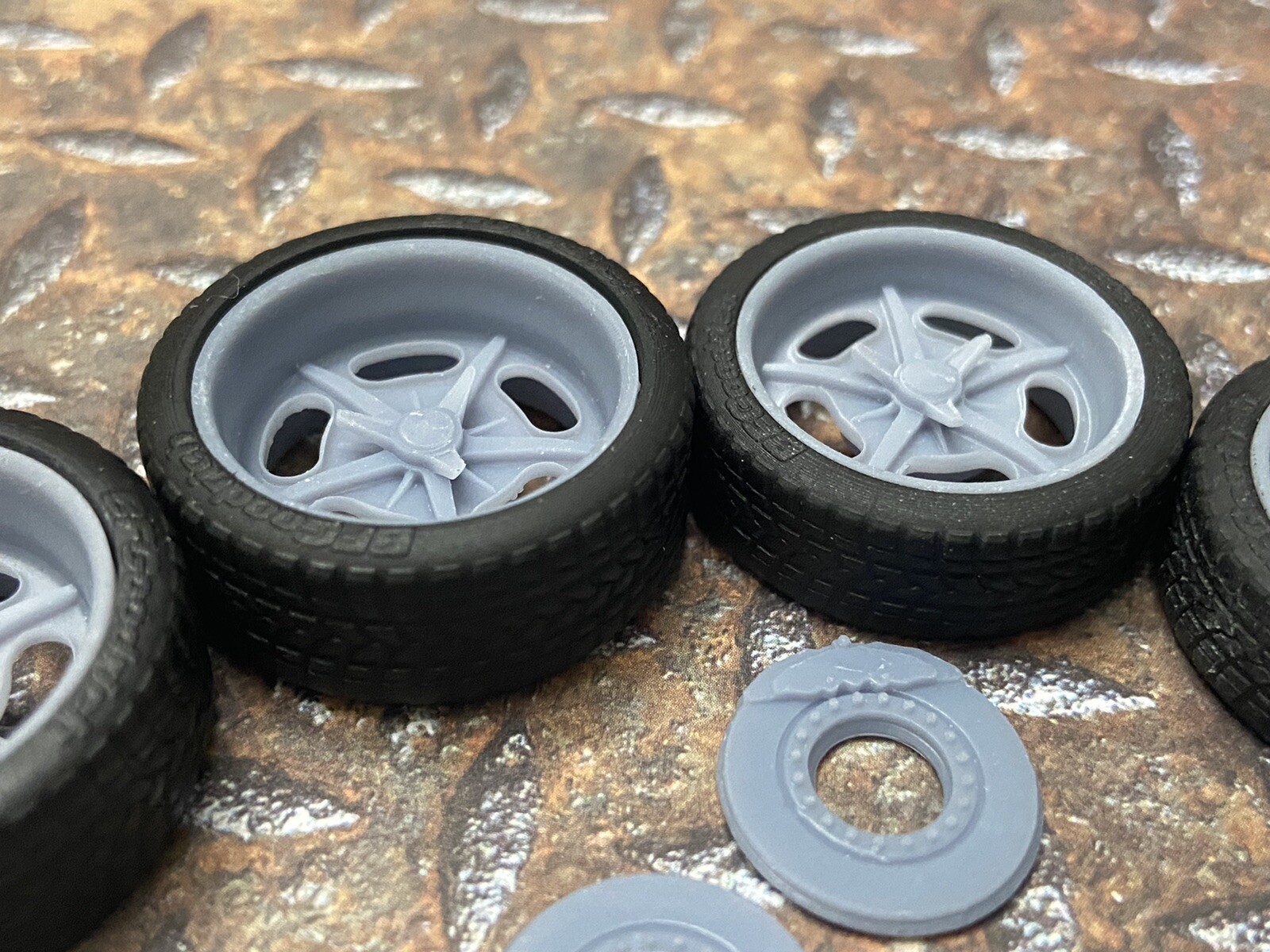 Resin Halibrand Dragmaster style model car wheels, 1/24 1/25 scale, 21 & 20 Inch - Image 5