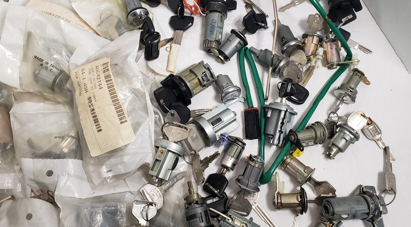 17+ Lbs Mixed Lot Vintage Automotive Vehicle Locks Locksmith Locksport #1 - Image 3
