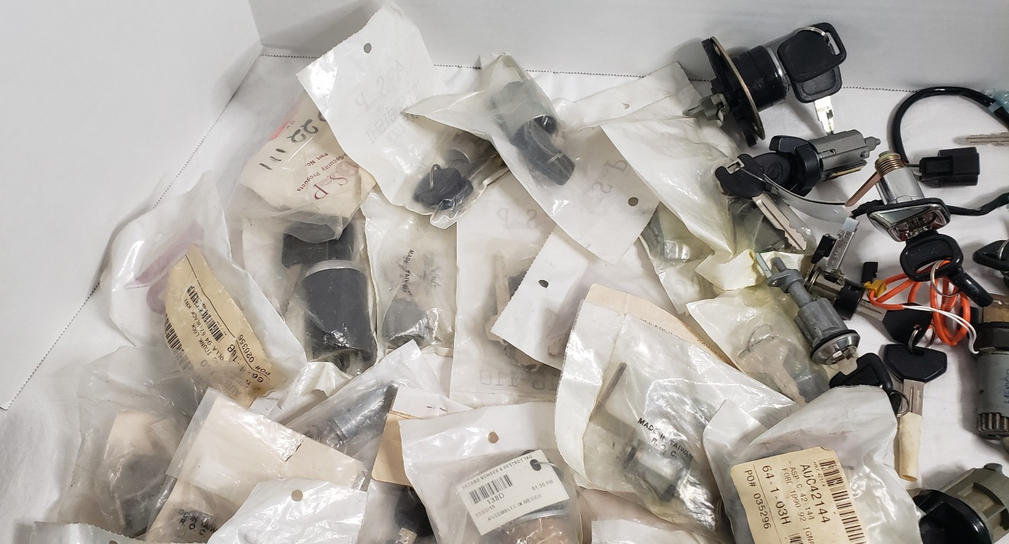 17+ Lbs Mixed Lot Vintage Automotive Vehicle Locks Locksmith Locksport #1 - Image 5