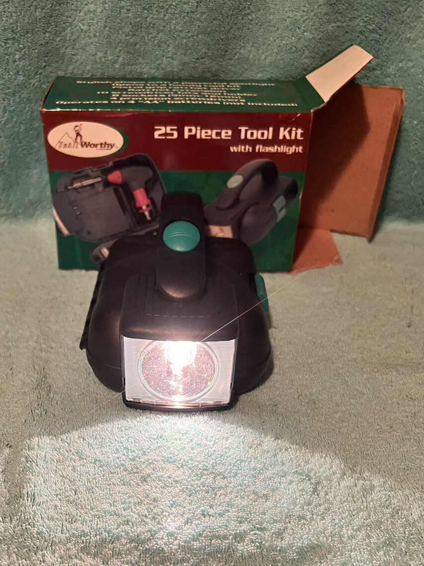 25 PIECE TOOL KIT W/FLASHLIGHT CAMPING OR AUTOMOTIVE NIB 4 AA Batteries not incl - Image 5