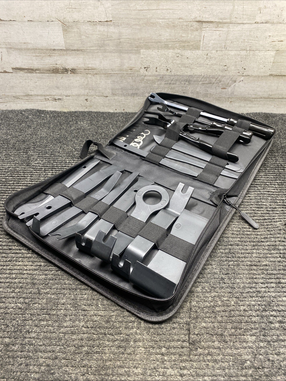 19Pcs Trim Removal Tool Set for Automotive Fasteners with Storage Bag