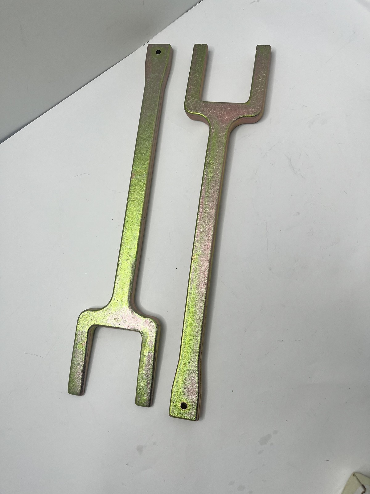 TRQ INA81819 Automotive Service Fork Tool Set 2 Piece Steel Suspension Universal - Image 2