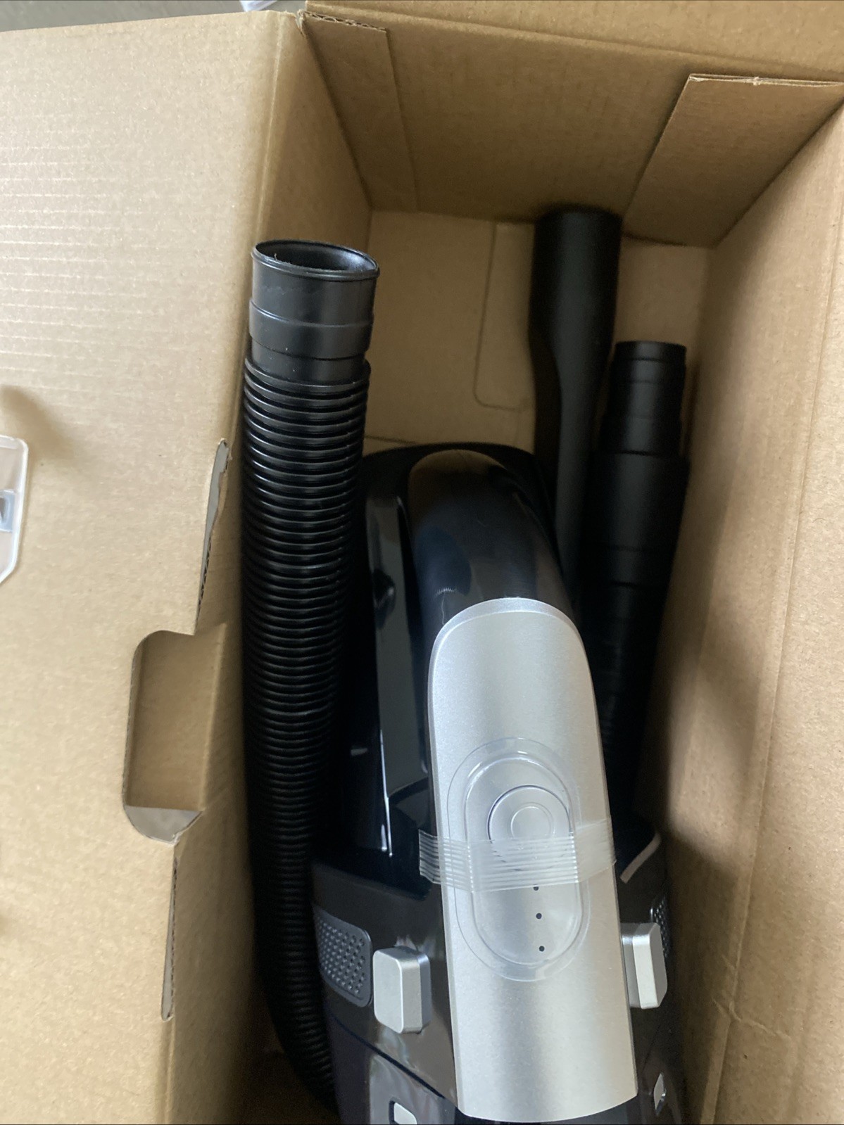 New Portable Household / Automotive Vacuum Cleaner - Strong Suction , Wireless - Image 5