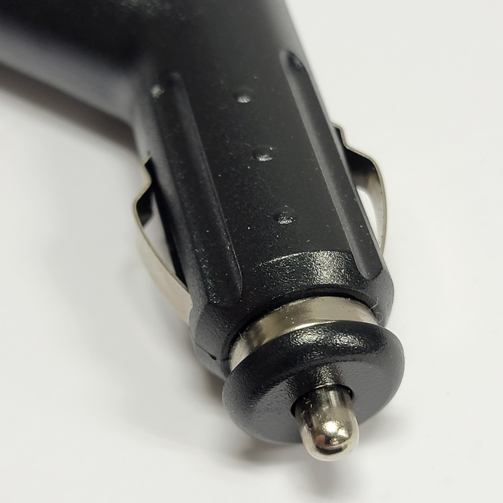 NEW OEM 12V AUTOMOTIVE CAR CHARGER Ruvio #8559 Cordless Hand Vacuum Accessory - Image 4