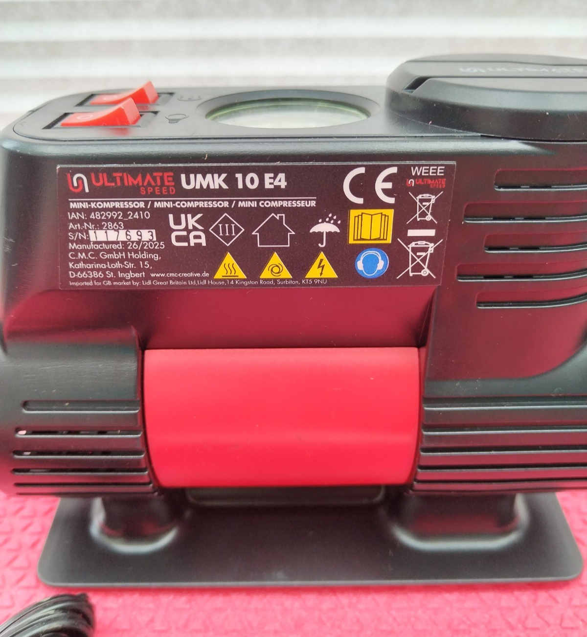 MINI COMPRESOR DE AIRE UMK 10 E4 – 12V – 10.3 Bar 150 psi y LUZ DELANTERA 🚘🚙🚗- - Image 5