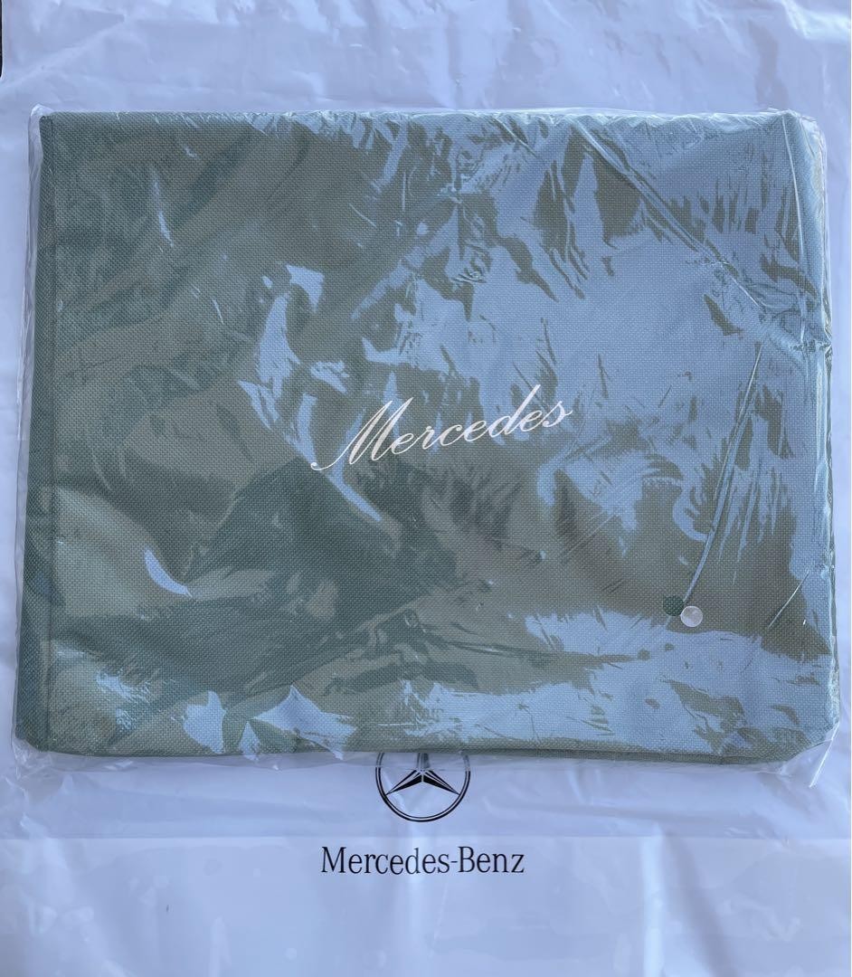 Mercedes-Benz Square Big Bag Green Novelty Used - Image 2