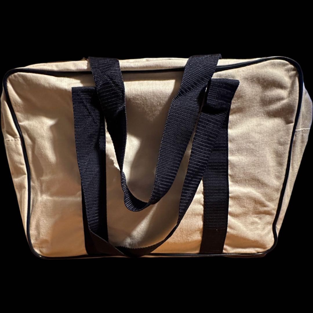 Mercedes-Benz Original Boston Bag Novelty Black 30x40x12 Used - Image 3