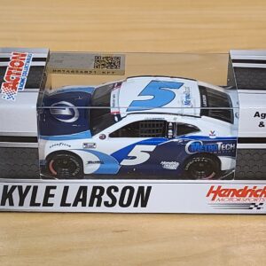2021 #5 Kyle Larson Metro Tech Automotive 1/64 Action NASCAR Diecast