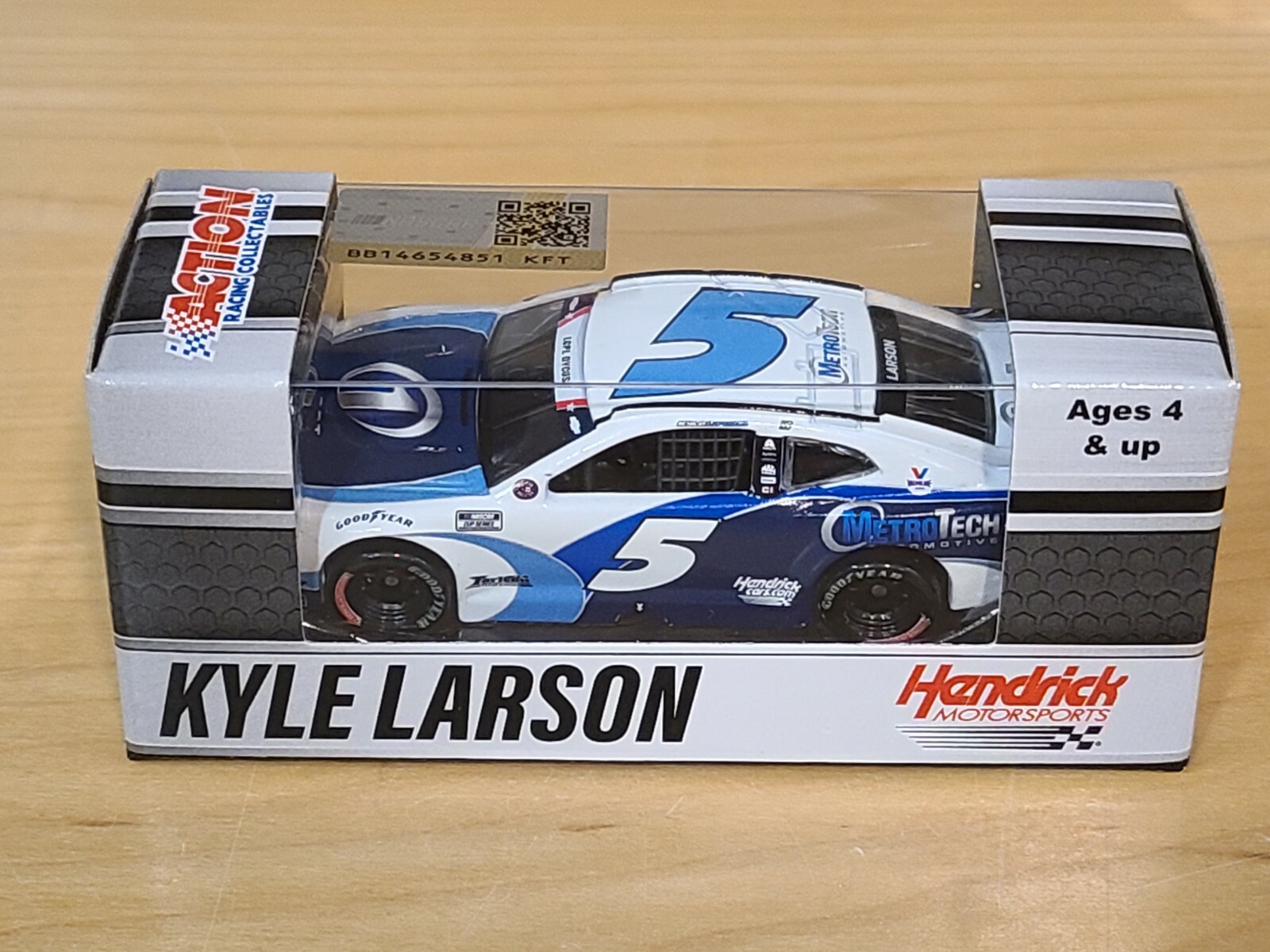 2021 #5 Kyle Larson Metro Tech Automotive 1/64 Action NASCAR Diecast
