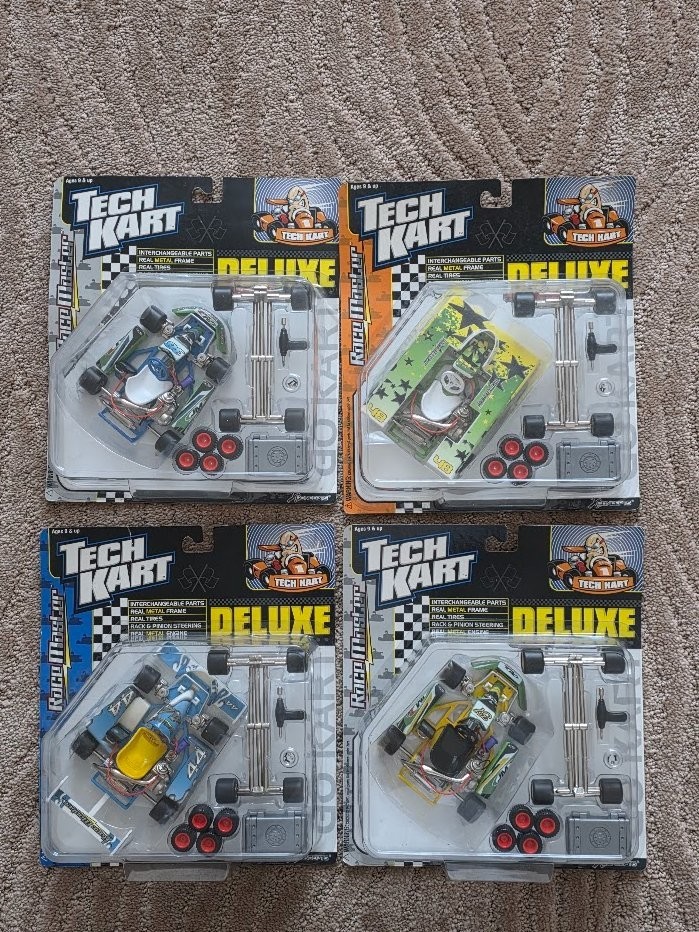 HARD TO FIND LOT OF (12) SEALED TECH KART COLLECTIBLE RACE MASTER TOY VEHICLES - Image 2