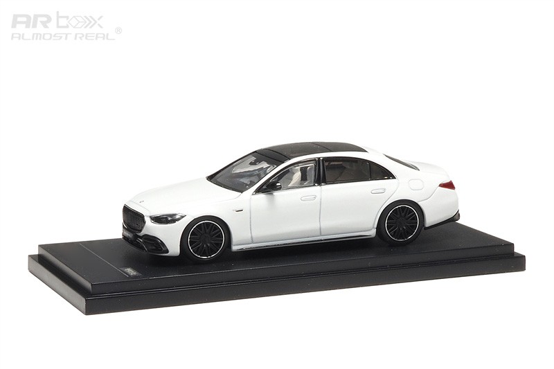 AR Box 1:64 S Class S 63 E Performance Diecast Model Car - Image 3
