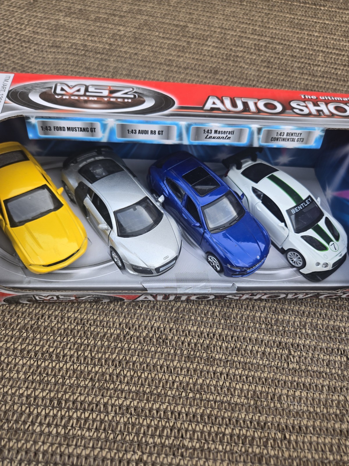 MSZ Vroom Tech Auto Show Collection 8 Pack Red Box Pull Back Cars NIB/ Bin 94 - Image 2