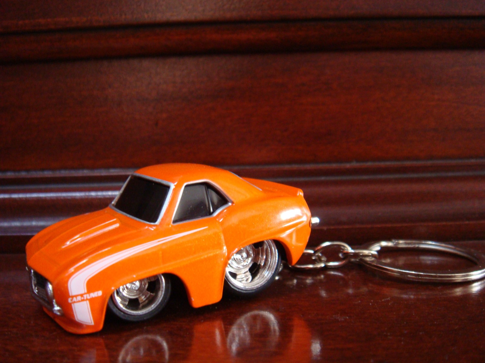 * NEW * 1969 69 CHEVROLET CAMARO SS KEYCHAIN MUSCLE CAR AUTOMOTIVE KEY CHAIN