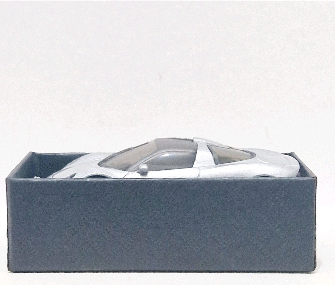 HOT WHEELS 2025 GORDON MURRAY AUTOMOTIVE T33 KEYRING GIFT PACK FREE SHIPPING - Image 2