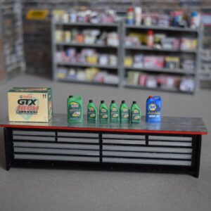 1/18 Scale Castrol GTX Green oil product Diorama shop 8 total items