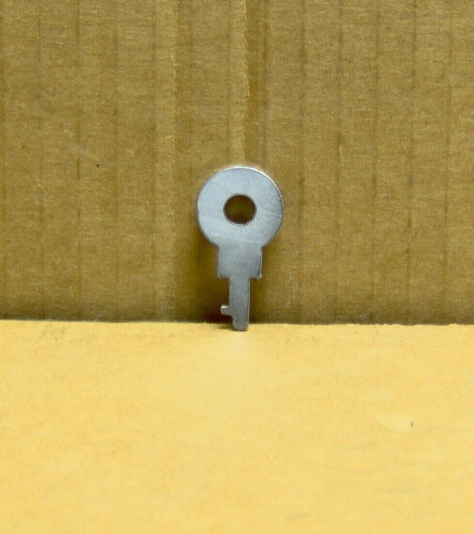 PMC 1951 1952 1953 1954 Chevrolet Promo Model KEY Product Miniature Company KEY