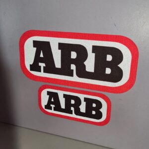 2x ARB 4x4 Accesorios Calcomanía Adhesiva Camión Ute Parachoques 4x4 PEQUEÑO Y GRANDE-