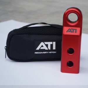 ENGANCHE DE RECUPERACIÓN DE ALEACIÓN ATI - ROJO - 5000 KG - GRILLETE DE ALUMINIO 4X4 4x4-