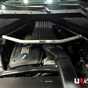Barra de puntal delantera de 2 puntos para BMW E70 (X5) 3.0 2007-2013 4x4 Ultra Racing-