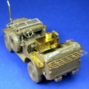 Minor 1/35 SCR-528 radio and cabinet + accessories for WC-58 radio car 372020