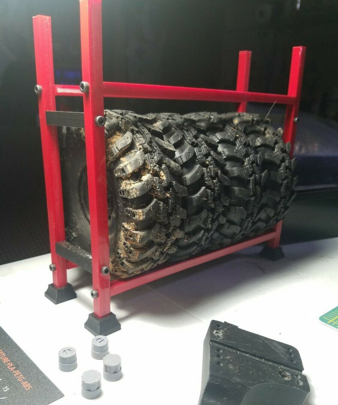 Accesorio impreso en 3D para almacenamiento de llantas y ruedas de garaje para porta neumáticos RC escala 1/10 -