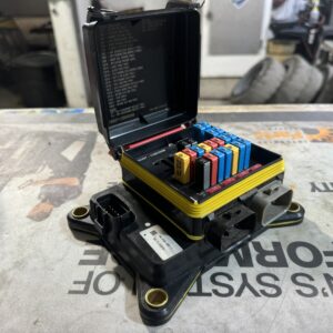 Eaton /C.Bussmann 31M-309-1 Vehicle Electrical Center, Automotive Relay Box New