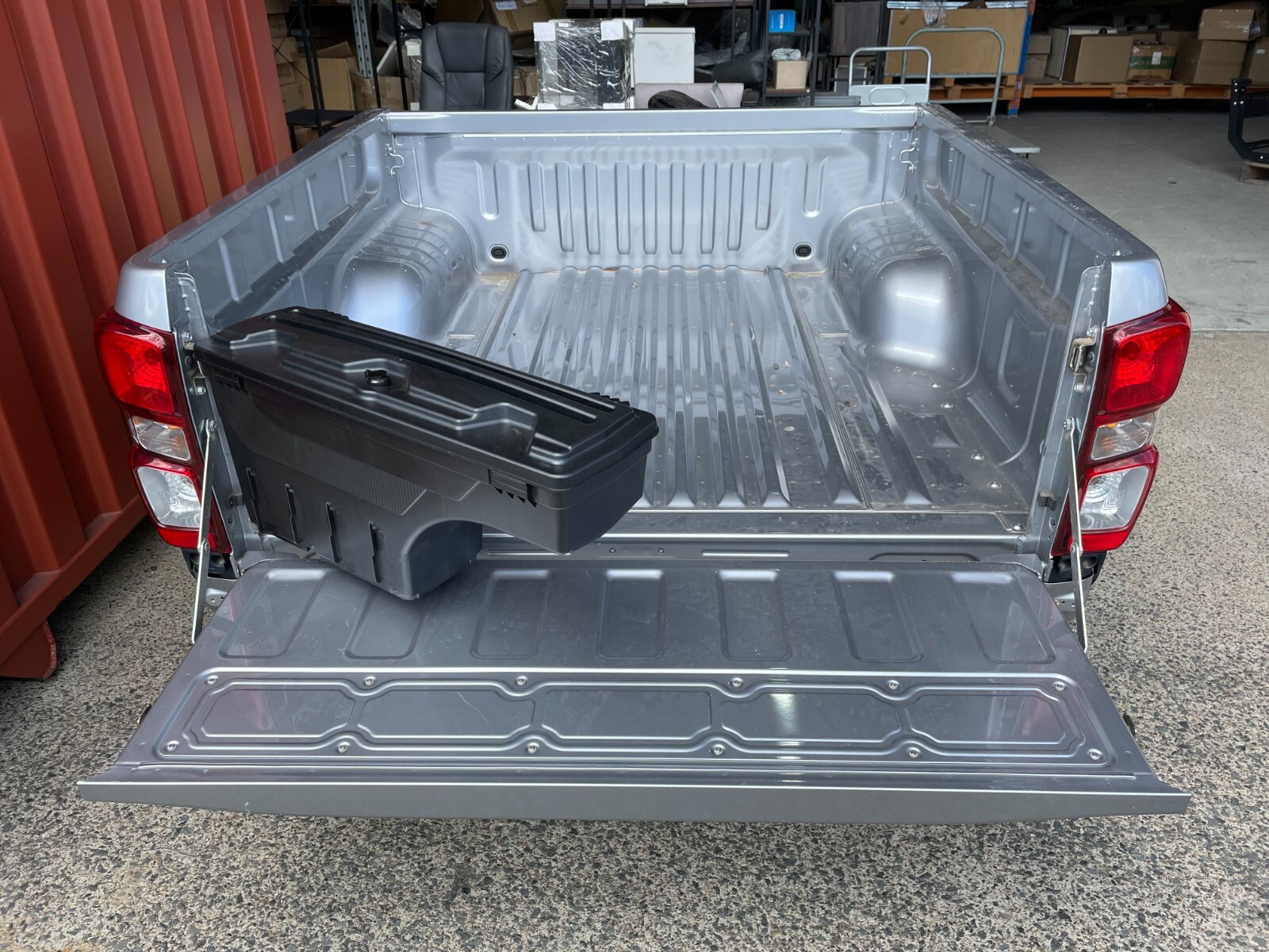 Ute Tub Swing Box Storage fit Isuzu Dmax 2012-On Tool Lockable Passenger Side - Image 4