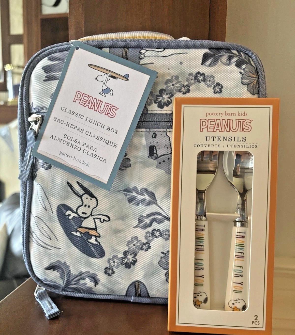 Juego de bolsa de regalo Pottery Barn caja de almuerzo escolar utensilios vacaciones Disney viaje Snoopy-