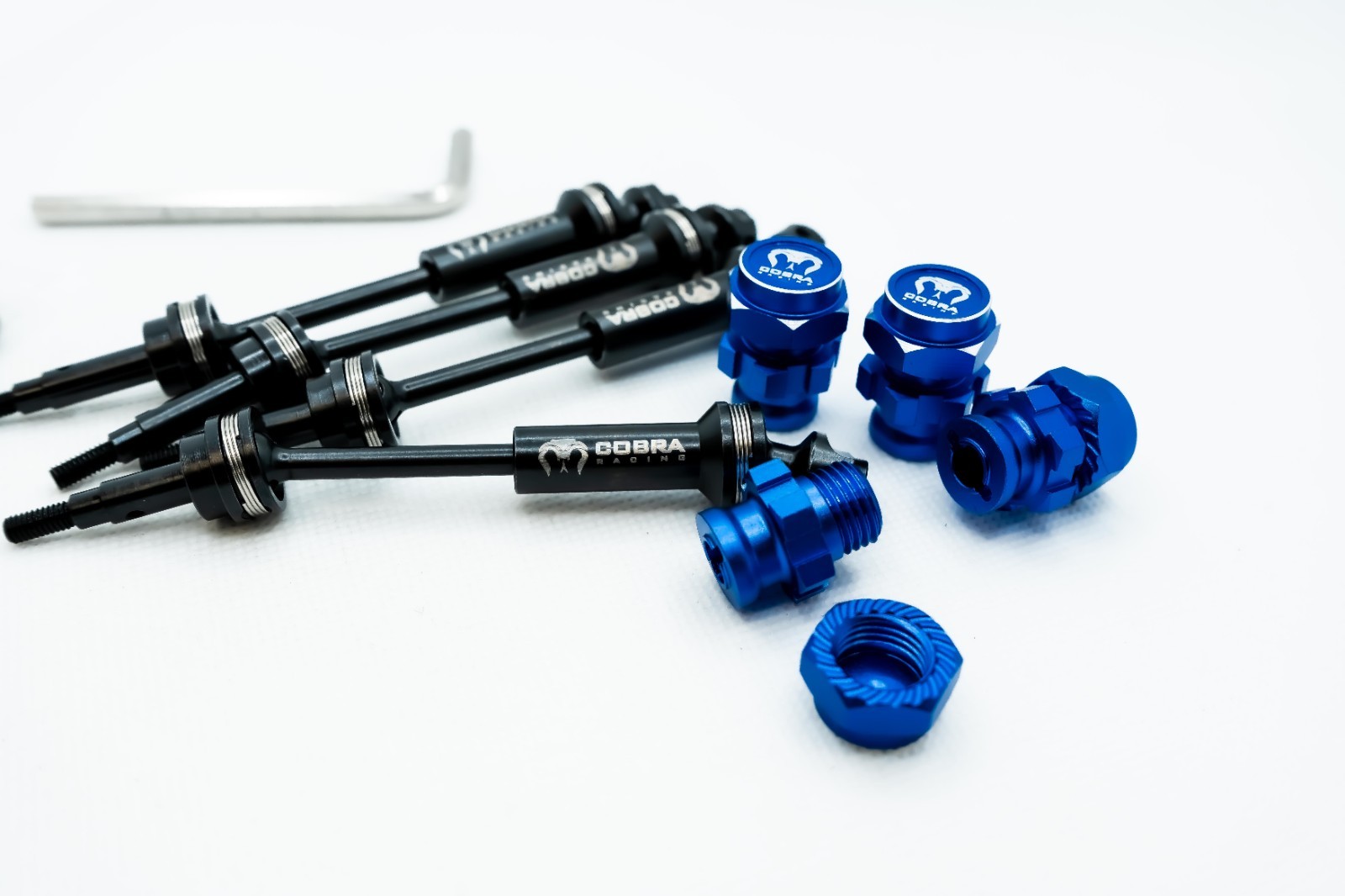 CR - EHD (6mm) Eje de transmisión CVD con adaptador de 17mm para Traxxas 1/10 4x4 - Azul- - Image 2